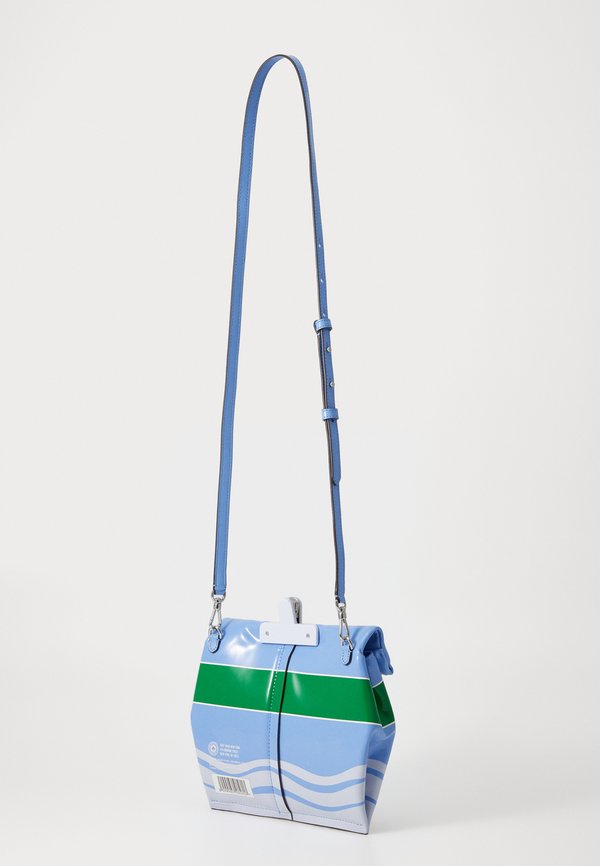 SNACK TIME PATENT  - Cross body bag4