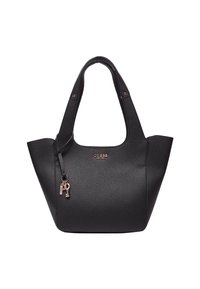 Bolso tote negro texturizado con una amplia apertura, asas dobles, herrajes en tono dorado y un charm con un acento de llave. Logo de la marca exhibido de manera prominente.