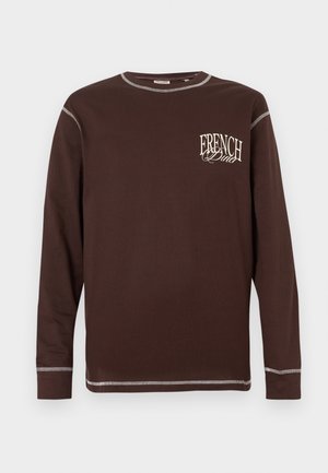 Tricou maro cu mânecă lungă și guler rotund, cu cusături contrastante albe și grafică „FRENCH DINER” pe pieptul stâng.