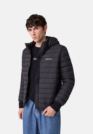 Guess, PIUMINO - Chaqueta de invierno - nero