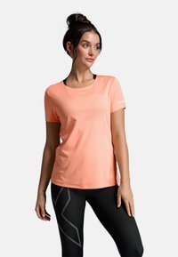 2XU - LIGHT SPEED TEE - Sports T-shirt - digital peach-white reflective Thumbnail Image 1