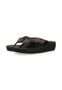 Tongs noires avec des brides texturées noires accentuées de silver. Semelle intérieure en mousse douce et semelle extérieure en caoutchouc strié pour une meilleure adhérence.