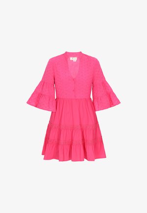 Rózsaszín pamutruha V nyakkivágással, gombos elejével és bővülő ujjakkal. Fokozatos dizájnnal rendelkezik, hímzett díszítéssel az alján.