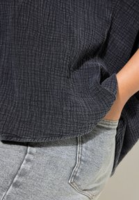 Studio Untold CAP SLEEVE - Bluse - black