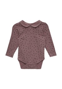 Lange mouw bodysuit in mauve met een kraag, voorzien van een patroon van kleine zwarte hartjes en drukknoopsluiting aan de onderkant. Zacht katoenen stof.
