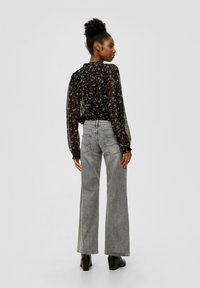 QS Jean flare - steingrau