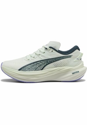 DEVIATE NITRO 3 WNS - Scarpe da trail running - sage frost-green terrain