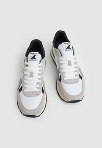Pepe Jeans Tenisky - white