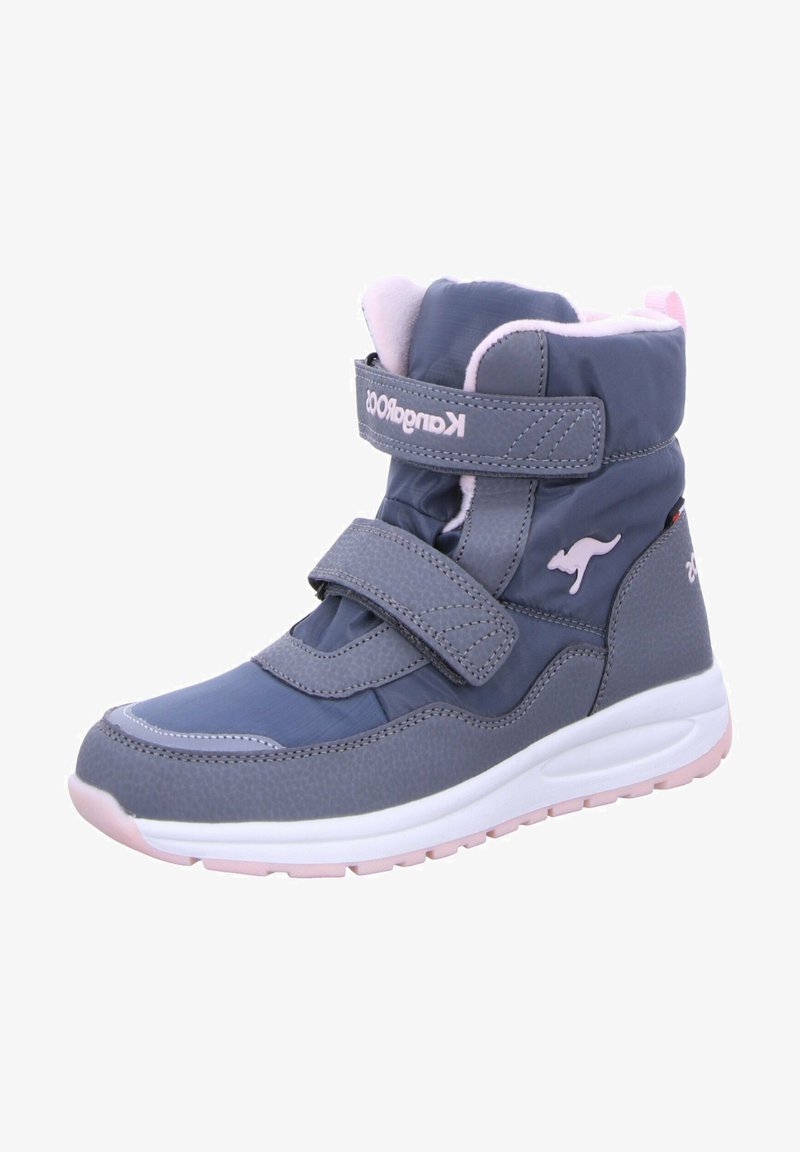 Grå vandtætte støvler med dobbelte Velcro-remme, blød lyserød indlægssål, struktureret syntetisk overdel og en hvid og lyserød gummisål.