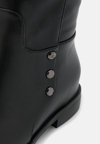 Laura Biagiotti Botas - black