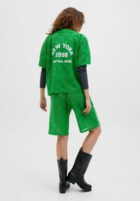 JJXX JXSTINE - Bluza z gumbi - green bee