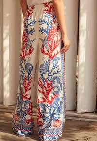 Next TIE WAIST WIDE LEG TALL - Nohavice - white blue red placement print