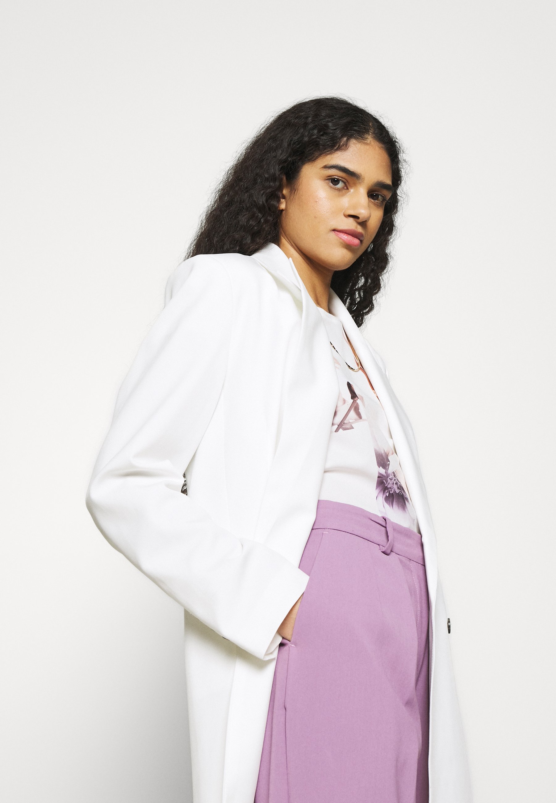 Ted Baker LYLIE - Print T-shirt - white 