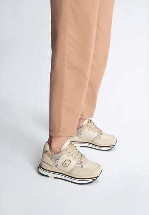 LIU JO WITH PYTHON-PRINT - Sneakers basse - sand