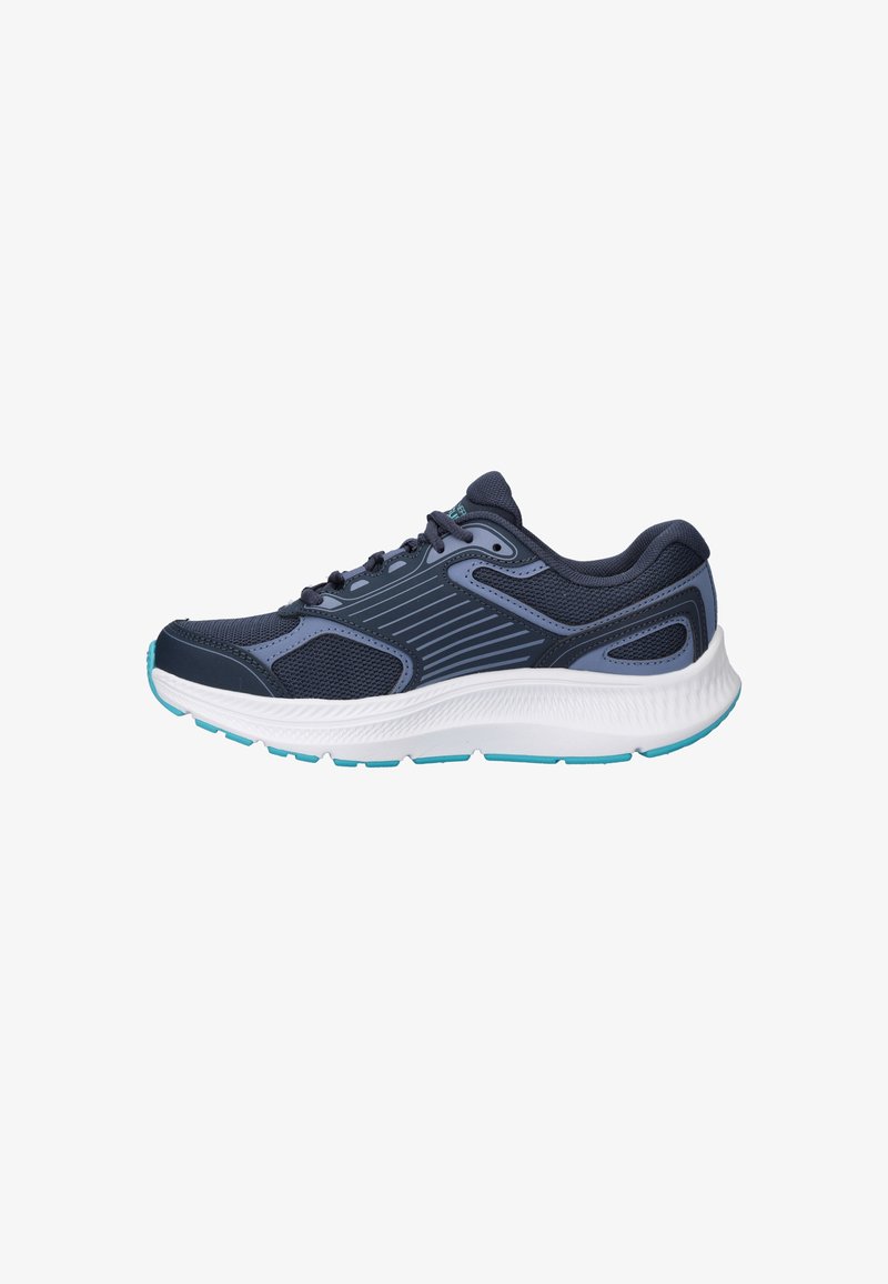 Marineblauw en lichtblauw sportieve schoen met een bovenwerk van mesh, een gevoerd nekkraag en een witte, gestructureerde tussenzool met turquoise accenten en een rubberen loopzool.