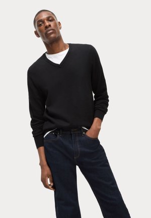 V-NECK  - Jersey de punto - black