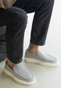 Manfield LOAFER - Slip-ons - grau