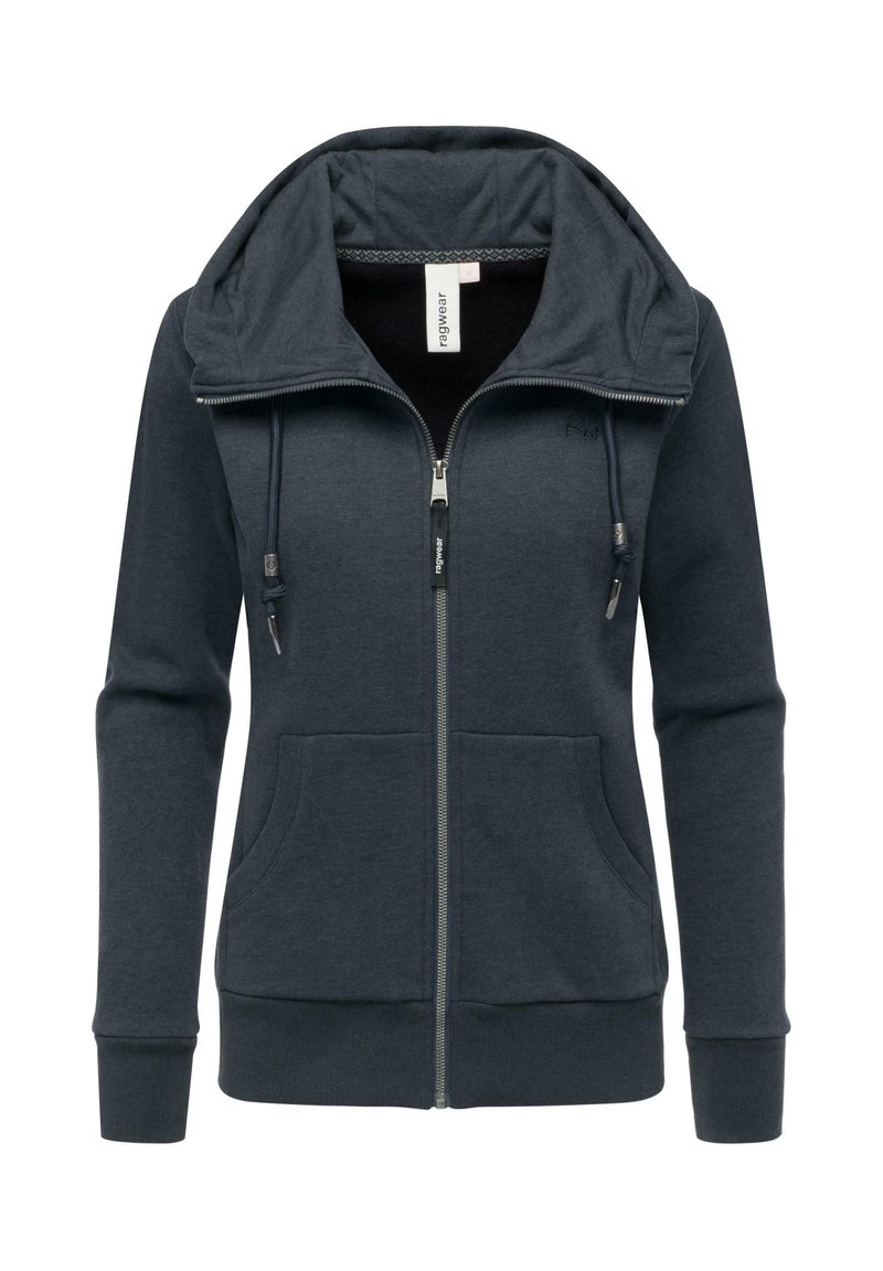 Felpa con zip di colore grigio scuro, dotata di un ampio cappuccio, coulisse regolabili, due tasche frontali e polsini e orlo a costine. Tessuto morbido al tatto.