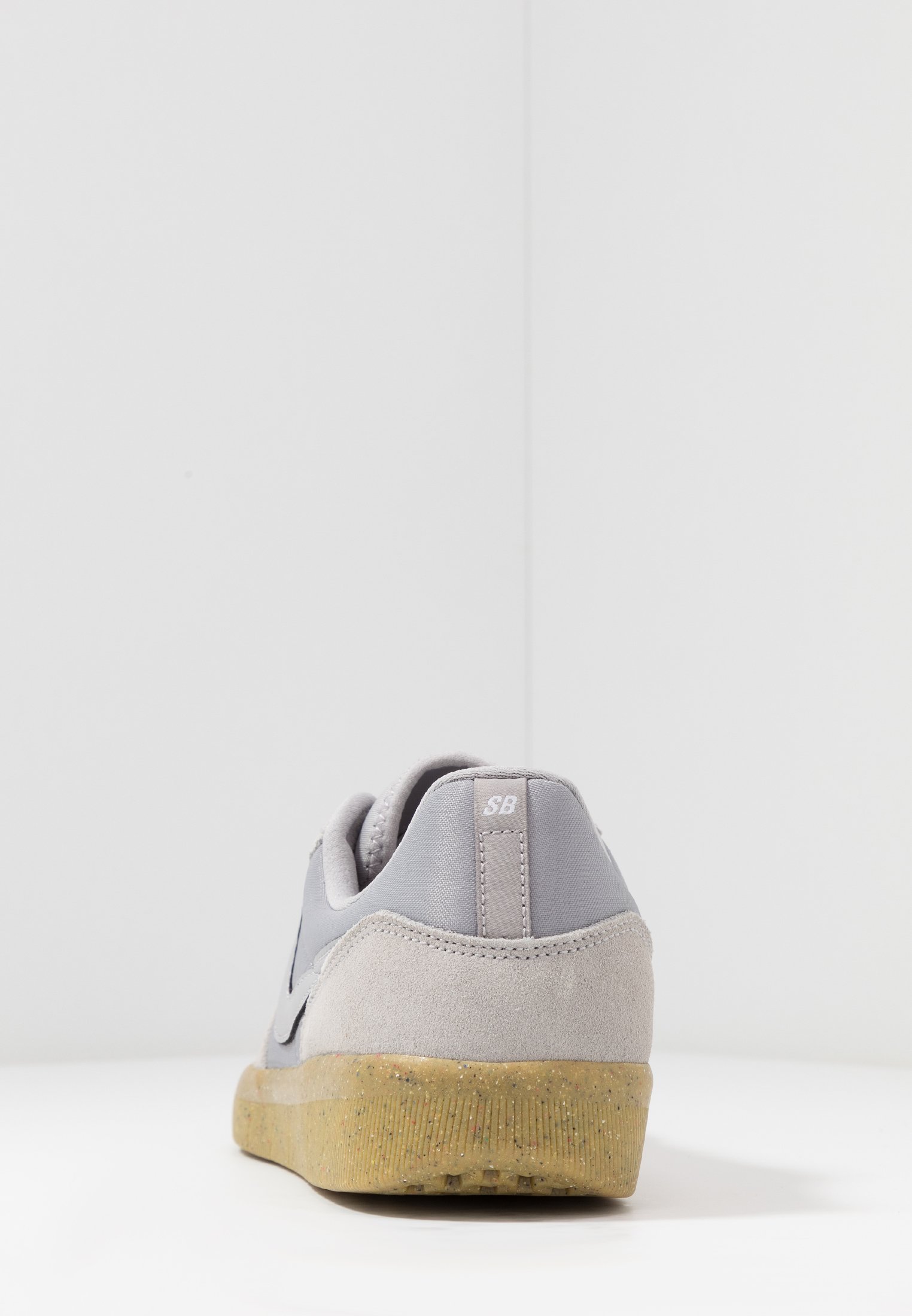Nike SB TEAM CLASSIC - Skateschoenen - atmosphere grey/light  brown/Lichtgrijs - Zalando.nl