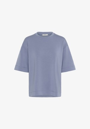 Svetlo modra kratka majica z mehkega blaga, ki ima okroglo izrez in sproščen kroj z ravnim robom. Brez vidnih vzorcev.