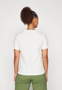 Peak Performance - T-shirt z nadrukiem