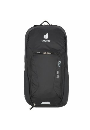Schwarzer Deuter Bike 20 Rucksack mit Tragegriff oben, vorderer Reißverschlusstasche und reflektierendem Logo auf weißem Hintergrund.