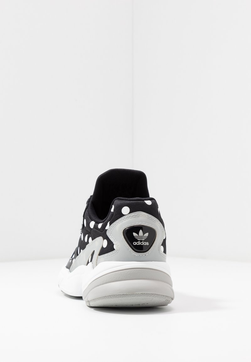 adidas gazelle silver green womens adidas Superstar ADV Cloud White - Core Black
