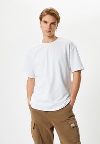 Koton LOOSE FIT CREW NECK SHORT SLEEVE - T-paita - white