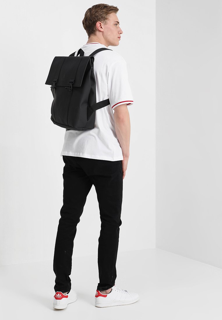 rains messenger bag black