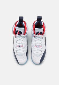 Jordan JUMPMAN TWO TREY - Sapatilhas de cano alto - white/university red/navy