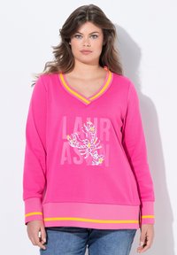Felpa fucsia con scollo a V, con bordi gialli e una grafica di un'aragosta con un design testuale, vestibilità rilassata e maniche lunghe.