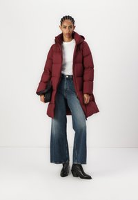 Tommy Hilfiger CASUAL COAT - Geacă cu puf - deep rouge