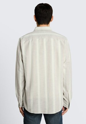 TOM TAILOR, TOM TAILOR BLUSEN & SHIRTS REGULAR FIT HEMD MIT STREIFENMUSTER - Hemd - off white multicolor stripe