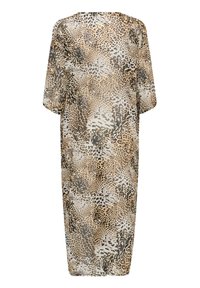 Robe ample longueur genou à manches courtes, avec un imprimé animalier mixte en tons beige, marron, noir et blanc.