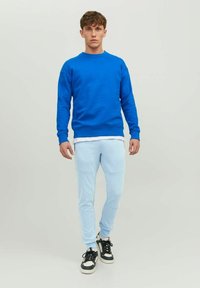 Jack & Jones JPSTWILL AIR PANTS - Træningsbukser - mountain spring