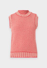 Rotes und cremefarbenes gestricktes ärmelloses Oberteil mit hohem Kragen, das ein strukturiertes Muster und gerippte Akzente am Halsauschnitt und Saum aufweist.
