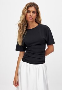 NA-KD Palaidinė - black
