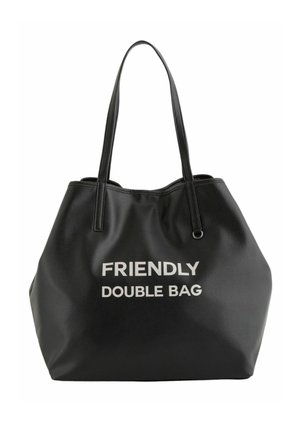 Borsa tote nera con texture, dotata di due lunghe cinghie e del testo bianco "FRIENDLY DOUBLE BAG" sulla parte frontale.