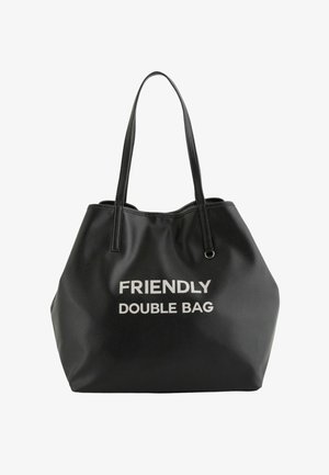 Sac fourre-tout noir texturé avec deux longues anses et le texte blanc « FRIENDLY DOUBLE BAG » sur le devant.