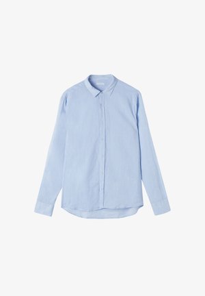 Jasnoniebieska, długosleeve koszula zapinana na guziki z klasycznym kołnierzykiem, miękką teksturą i zaokrąglonym dołem z detalami guzików z przodu.