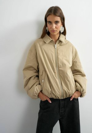 Topshop, BOMBER JACKET TSKATHA OTW BOMBER - Bomber jacket - abbey stone