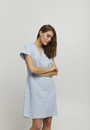 BYFALAKKA V NECK - Denní šaty - kentucky blue