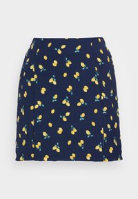 Não selecionado, navy blazer