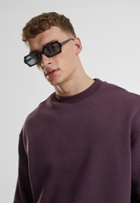 Urban Classics FLUFFY CREWNECK - Sudadera - plumpurple