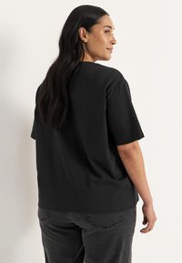 Cellbes of Sweden T-shirt - bas - black