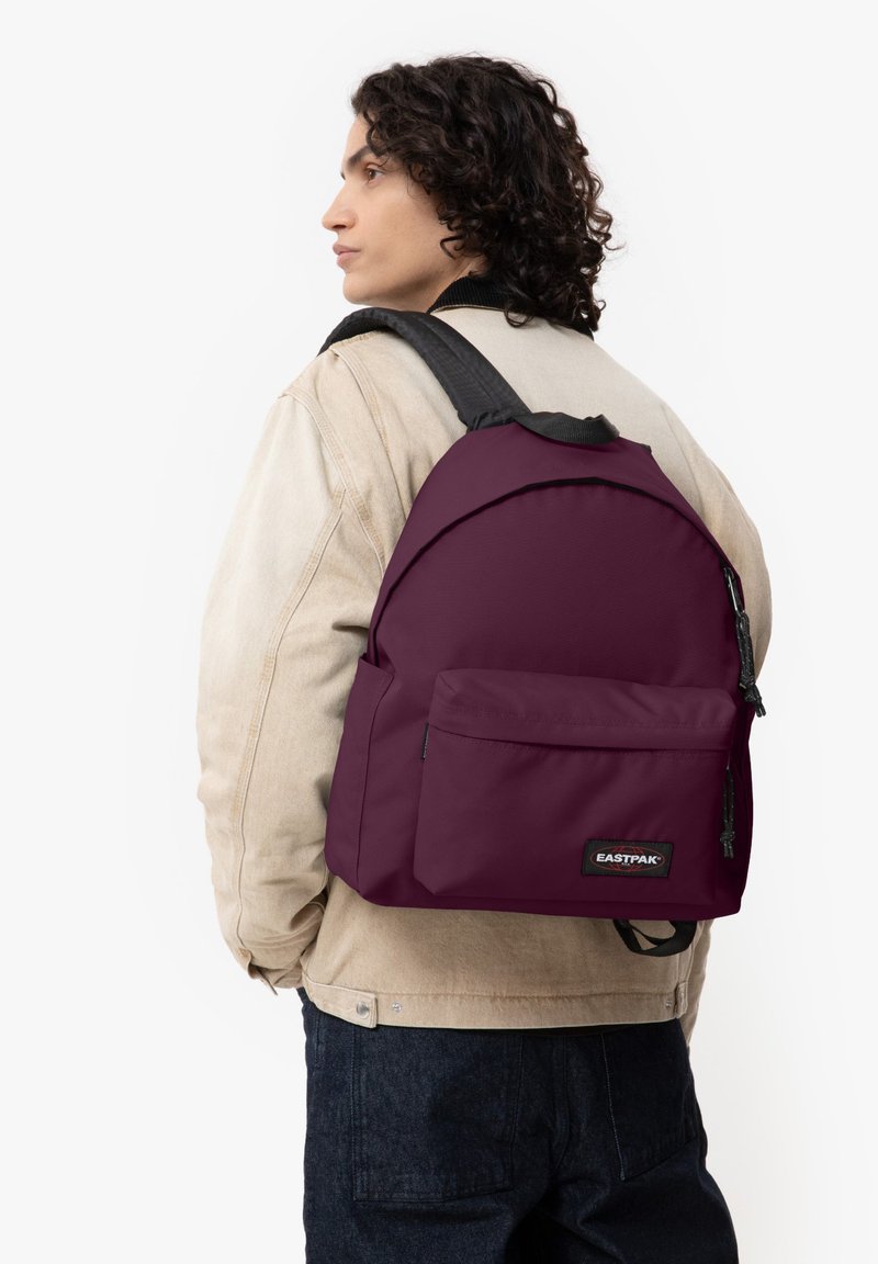 Eastpak DAY PAK'R - Mochila - plum purple