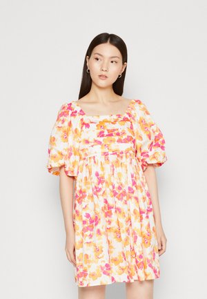 Selected SLFDORITA SHORT DRESS - Φόρεμα ημέρας - papaya