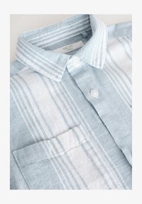 Unselected, pale blue