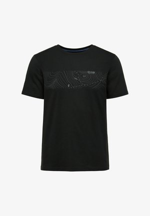 Czarny bawełniany t-shirt z okrągłym dekoltem, z jasnoszarym wzorem mapy konturowej na klatce piersiowej i małym tekstem logo nad wzorem.