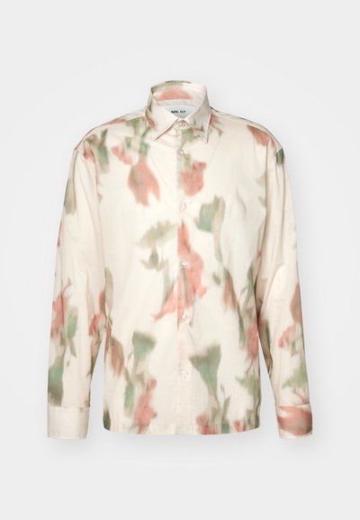 NN.07 FREDDY - Ing - sand